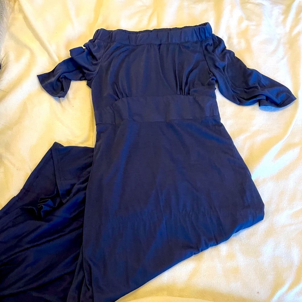 ⭐️Navy off shoulder maxi dress size L NWT